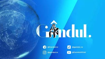 Учебный самолёт Як-52 военно-воздушных сил Румынии, приписанный к авиабазе "Аурел Влайку" в Бобоке, не рассчитал высоту и при совершении манёвра задел поверхность, после чего рухнул