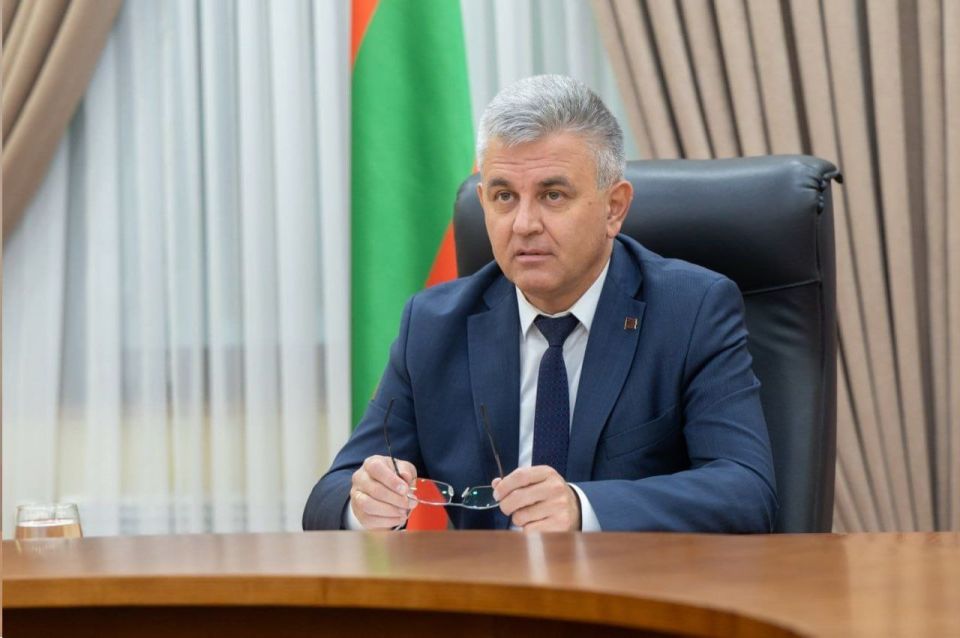 Вадим Красносельский поздравил работников цементной промышленности с профессиональным праздником: