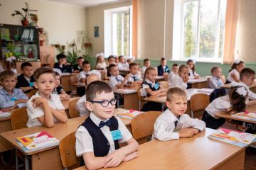 С завтрашнего дня столичные школьники вернутся к обычному режиму