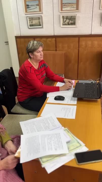 Сегодня в 10:00 в Городской библиотеке прошла онлайн-конференция «Универсальный специалист: непрерывность образования в профессиональной жизни библиотекарей»