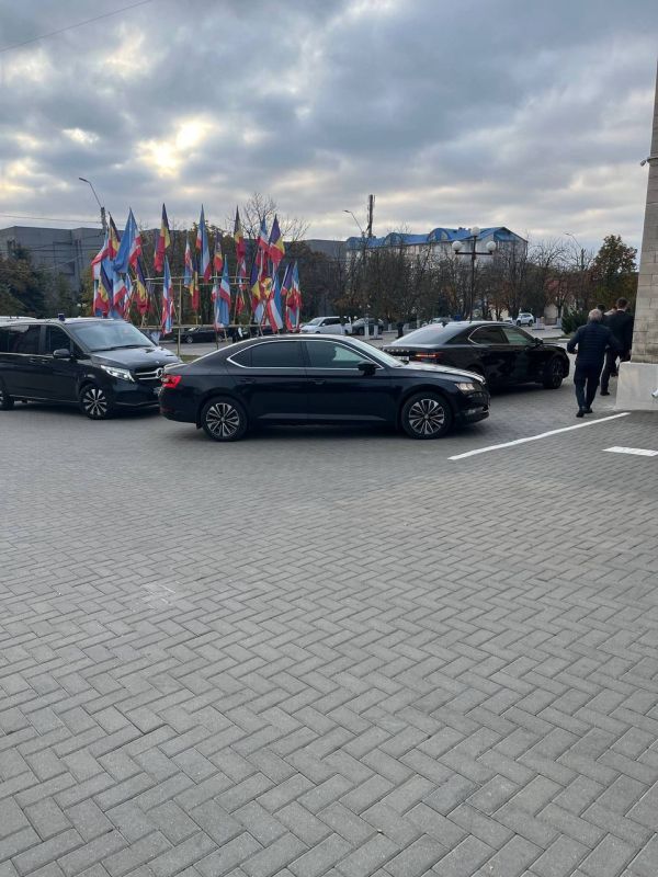 �������� ������ ���������� � ������������ ������� ���������� ������� ������� � ������ ��� ������ � ������� ��������� �������� � ��������� ��������