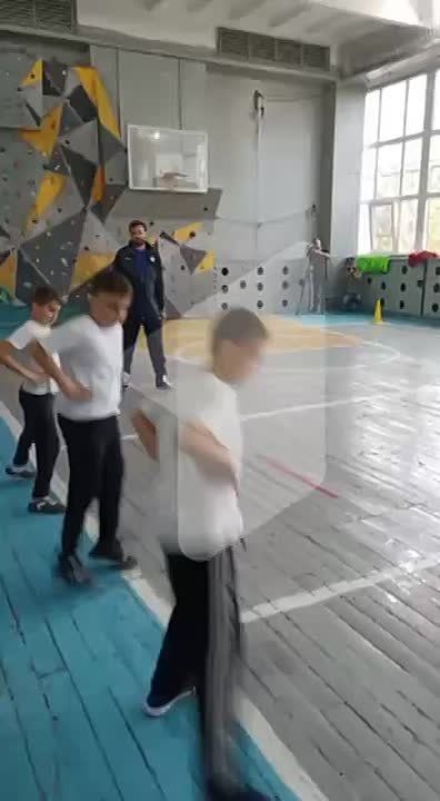 О том, как сделать уроки физкультуры интересными и нестандартными – рассказывают в бендерской школе №15