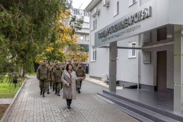 КУРСАНТЫ ВОЕННОГО ИНСТИТУТА ПОСЕТИЛИ НОВОЕ ЗДАНИЕ ГОСУДАРСТВЕННЫХ АРХИВОВ ПМР