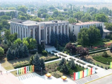 Президент Вадим Красносельский поздравил Дубоссары с Днём города: