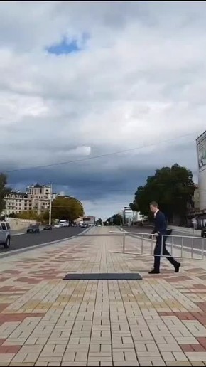 Эквилибрист с лестницей показал хобу в центре Тирасполя