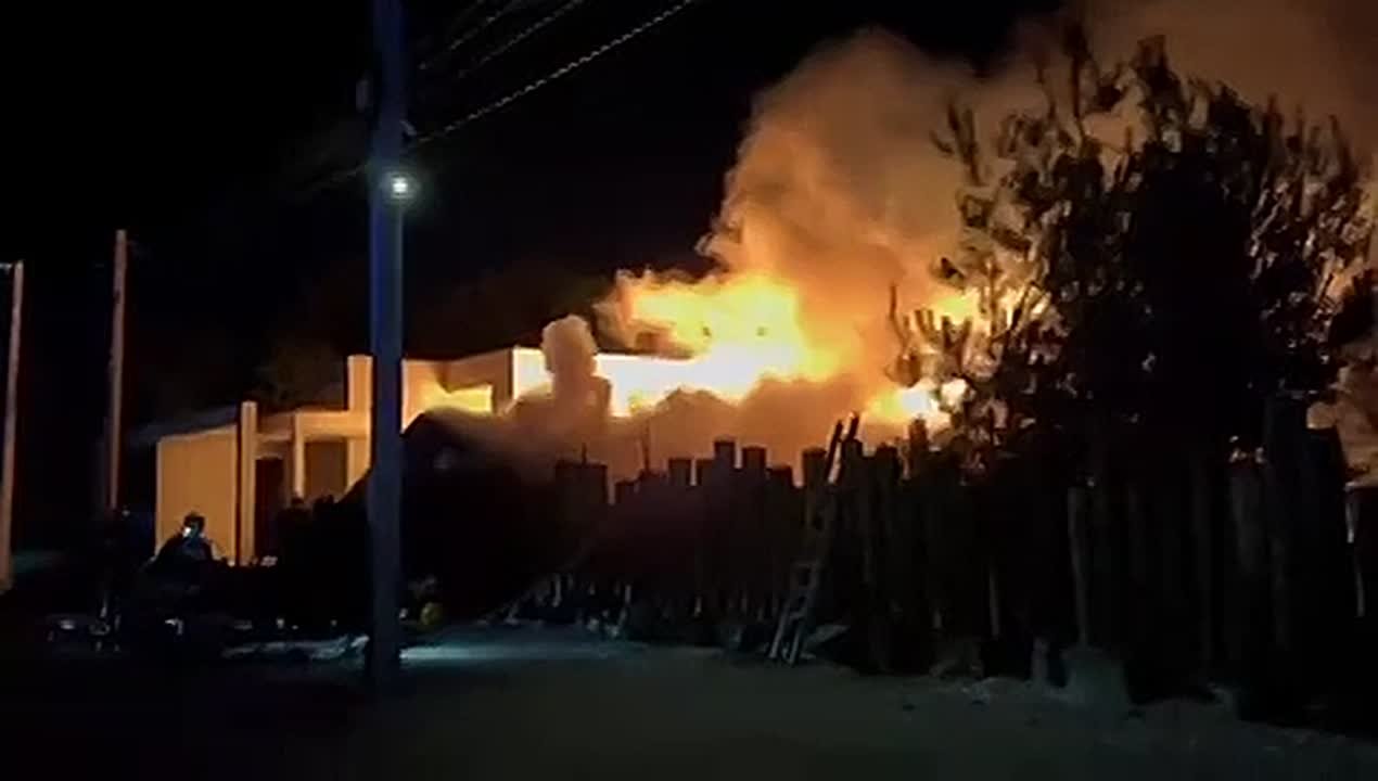 Сильный пожар был этой ночью в пригороде Кишинёва, горел один из самых дорогих и известных банных комплексов