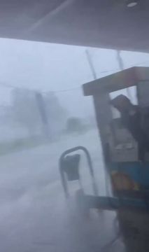 #МировыеНовости – Ямайка оказалась под ударом мощнейшего урагана "Мелисса"