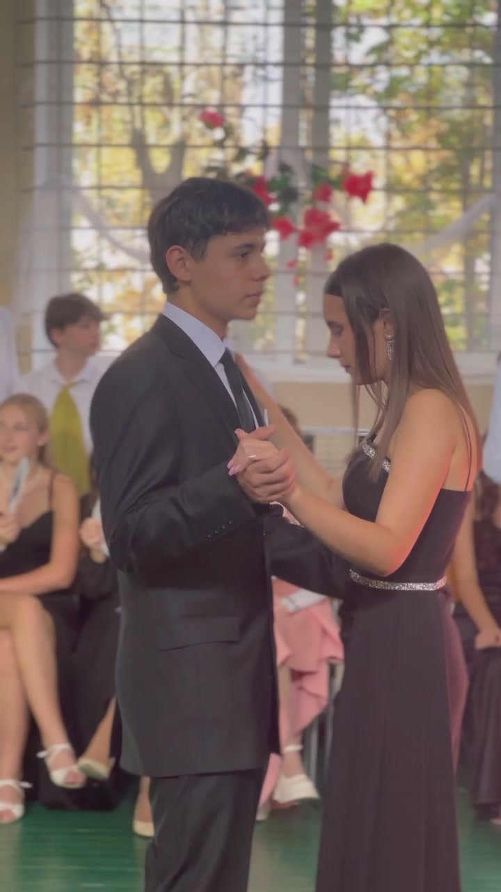 Пушкинский бал в ТСШ №2. Каждую осень школа имени А.С. Пушкина превращается в пространство изящества и гармонии — здесь проходит Пушкинский бал, ставший одной из самых любимых традиций