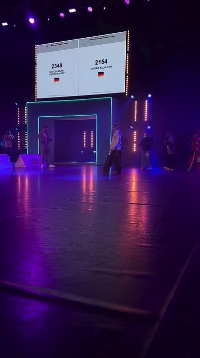          - HIP HOP & POPPING   ()