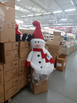В Гипермаркет завезли Новый год