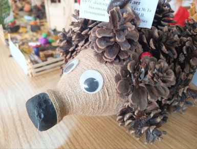 Всего 8 номинаций. Номинацию «Рисунок» заменили на «Аппликация и коллаж», а также «Краски и фактуру»