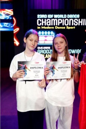 Приднестровские танцоры из коллектива «Реванш» завоевали серебро на Чемпионате мира по современным танцам в Польше