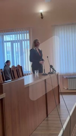 Актовый зал ПГУ. Врач-гастроэнтеролог и ведущая программы «Здравствуйте» Наталия Донцу объясняет журналистам и рекламщикам, как здоровье влияет на нервную систему, почему лучше придерживаться правильного питания и почему...