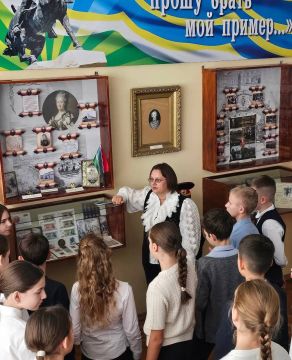 Учащиеся тираспольской гуманитарно-математической гимназии посетили тематический урок истории в новом музее Суворова