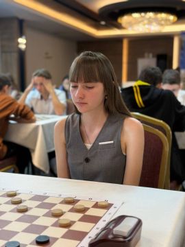 Еще одна медаль молодежного чемпионата мира по шашкам-64