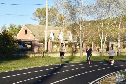 Состязания юных легкоатлетов в Каменке