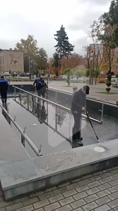 Поющий фонтан у ДК Ткаченко готовится к зиме