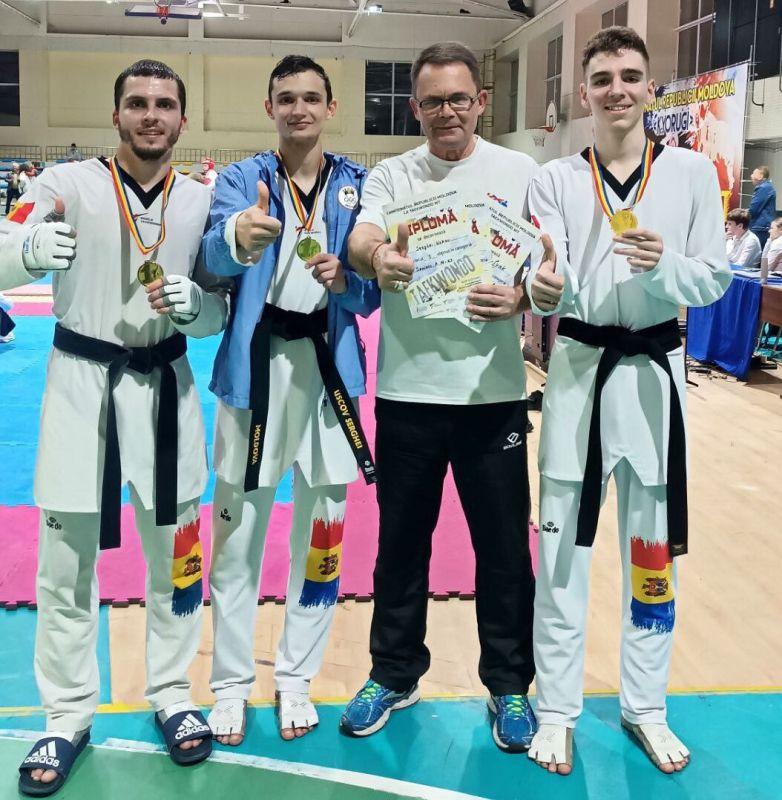 ���������� ����� ��������� ������������� ��������� 5 ������� � 4 ���������� ������ �� ���������� ��������