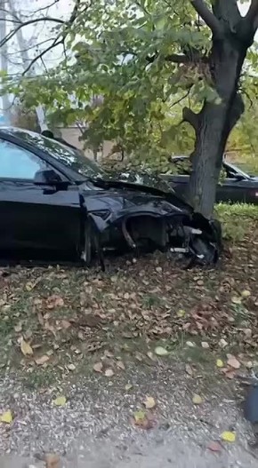Тесла без колеса обнаружена в Тирасполе в районе парка «Победа»