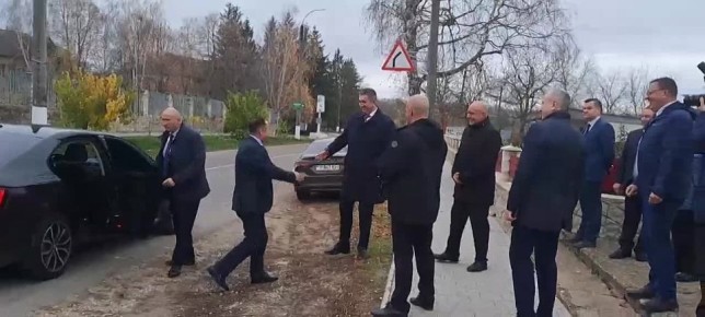 «Горыныч» в деле. Председатель Правительства Александр Розенберг с рабочим визитом в Каменском районе, проверяет котельные школ, дороги и сельхозпредприятия