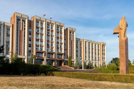 В этом году 7 ноября останется праздничным, выходным днём