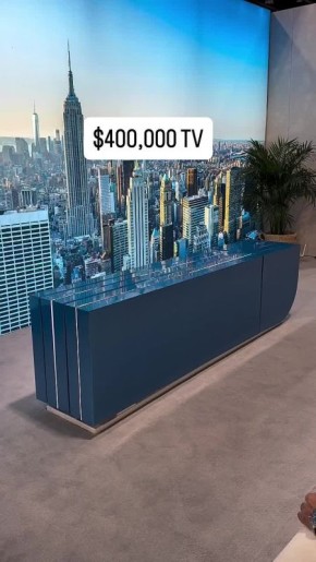 Porsche     C-Seed     137&quot;   $400 000 (33,5  )     Porsche 911