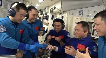    "-20"  "-21"       ""    ,      ,   Global Times