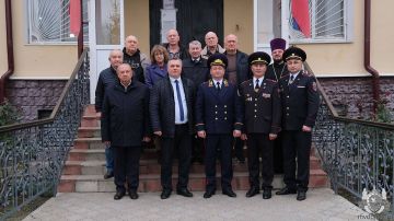 Чествовали сотрудников милиции и ветеранов