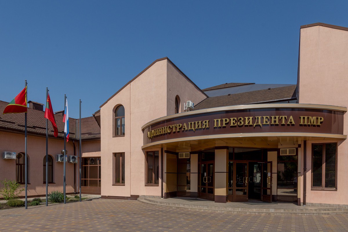 Президент обсудил с главой МВД текущую деятельность правоохранительных органов