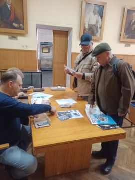 В Бендерском историко-краеведческом музее презентовали новые марки из серии «Достижения в космосе»