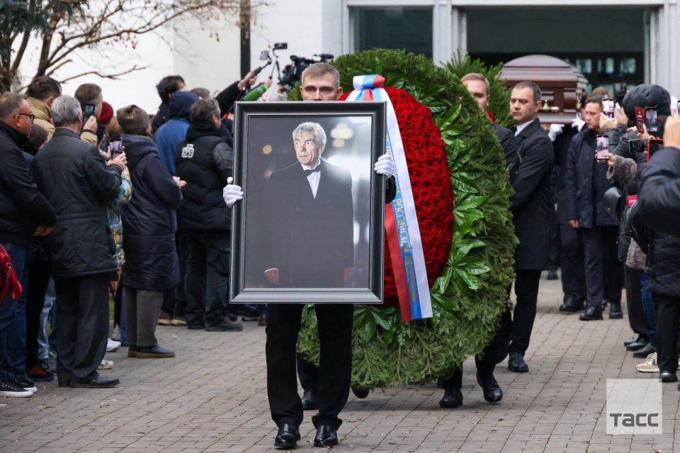 � ������ ���������� � ����� ����������