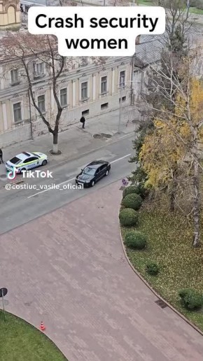 В центре Кишинева перед зданием парламента устроили цирк с охраной этой Метсолы