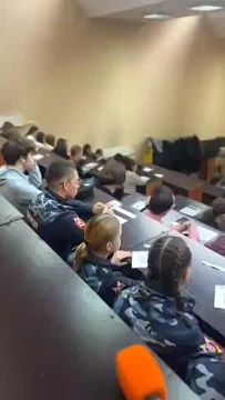 Сегодня ПГУ впервые проводит онлайн «Приднестровский экономический диктант»: одновременно участвуют школьники и студенты из Тирасполя, Рыбницы, Каменки и Бендер
