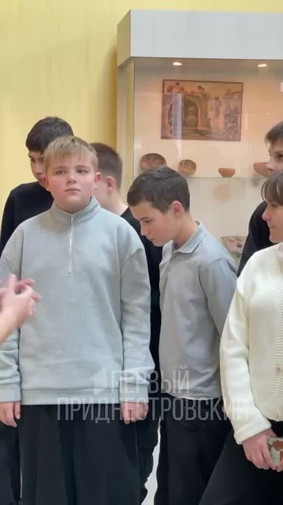 Бендерские гимназисты приехали на экскурсию в музей археологии Поднестровья