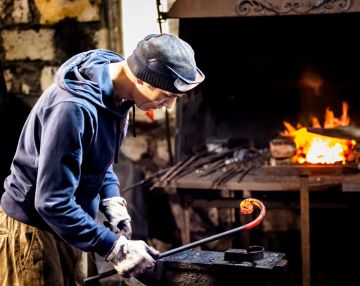 Мастера ажурной ковки. Современные кузнецы, как принято сейчас говорить, умельцы редкой профессии