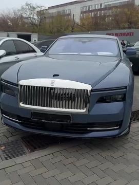  Rolls-Royce Spectre                   