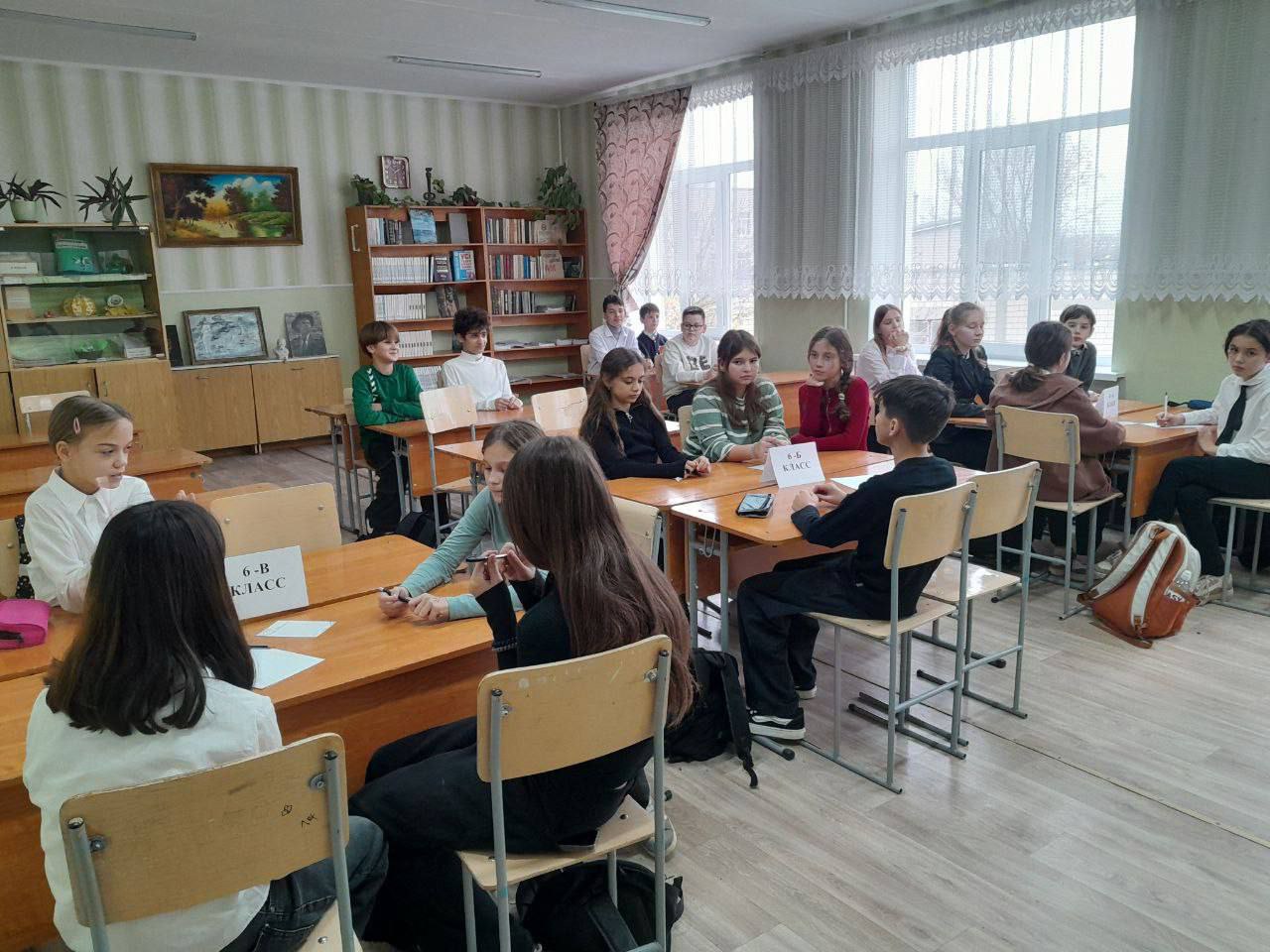 В рамках Недели науки и мира в Бендерской школе №18 прошла интеллектуальная игра «Эрудит-бой»