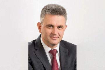 Вадим Красносельский поздравил Бендерскую гимназию №1 с 75-летием