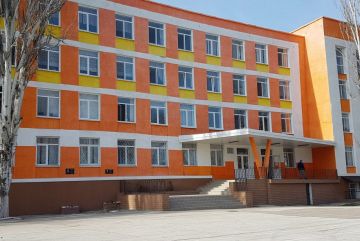 Бендерской гимназии №1 исполнилось 75 лет