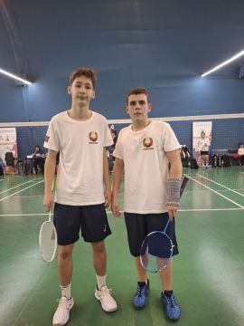 Бадминтон. Команда провела 9 матчей