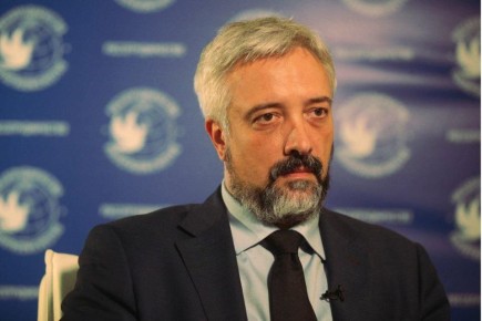 "Вероятно, угрожали книги, там же еще работала очень опасная библиотека