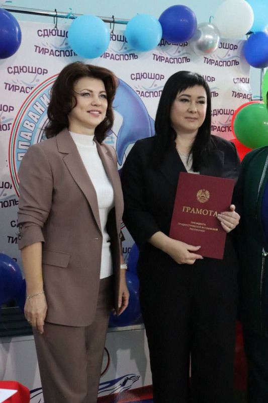 Тираспольская специализированная ДЮСШОР по плаванию отпраздновала 55-летие