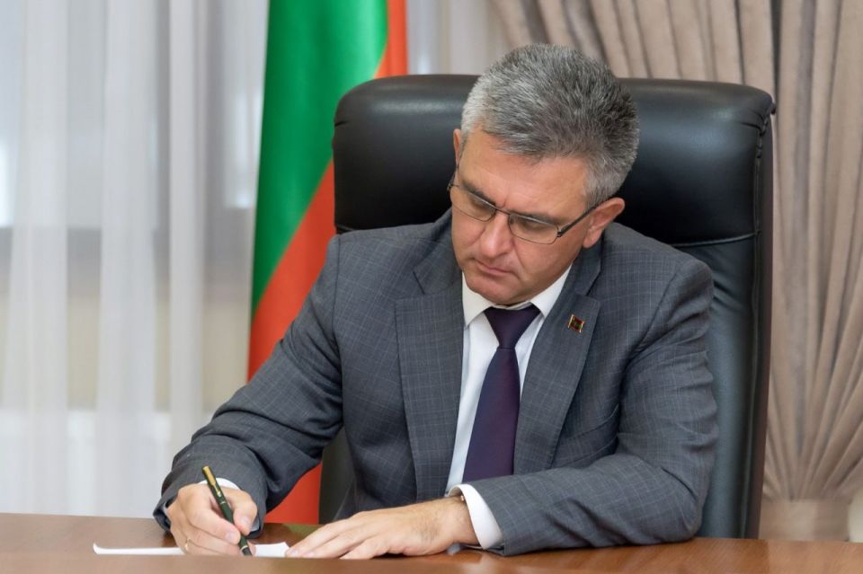 Президент подписал закон о приоритетном поступлении в вузы и техникумы детей из многодетных семей