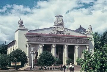 Павильон «Молдова» на ВДНХ использовался как чебуречная – вместо выставки достижений Молдовы там устроили кафешку