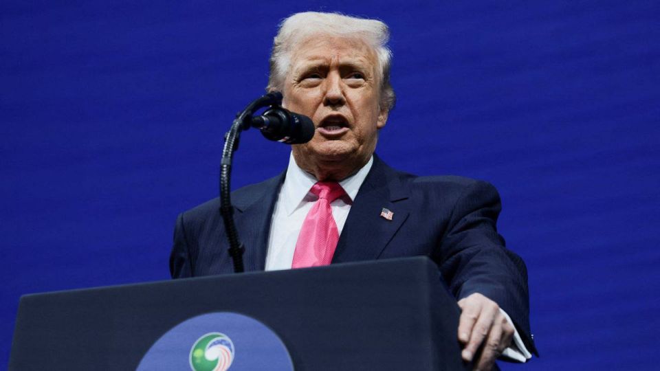 В скором времени я введу «очень мощные» санкции против России, — Трамп