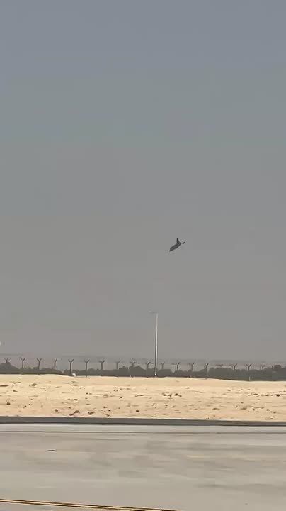 Индийский истребитель Tejas разбился на авиасалоне в Дубае