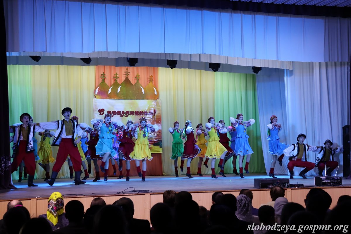 Василий Тищенко отметил, что Храмовый праздник является для молдавской части Слободзеи важным духовным событием, которое символизирует преемственность поколений, уважение к традициям и единство многонационального народа