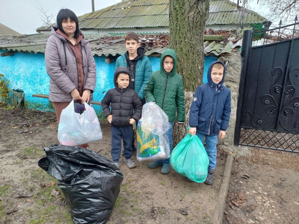 В Дубоссарах продолжают помогать многодетным семьям