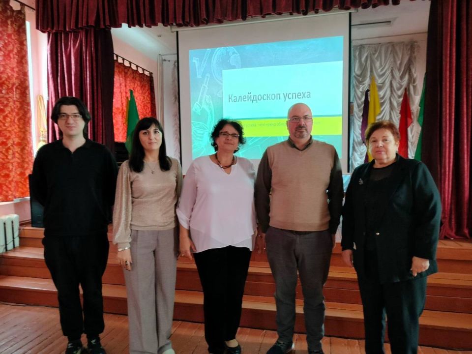 В Бендерской гимназии №3 подвели итоги яркой и насыщенной Декады молодёжи — и это были дни, в которых энергия, знания и азарт шли рука об руку