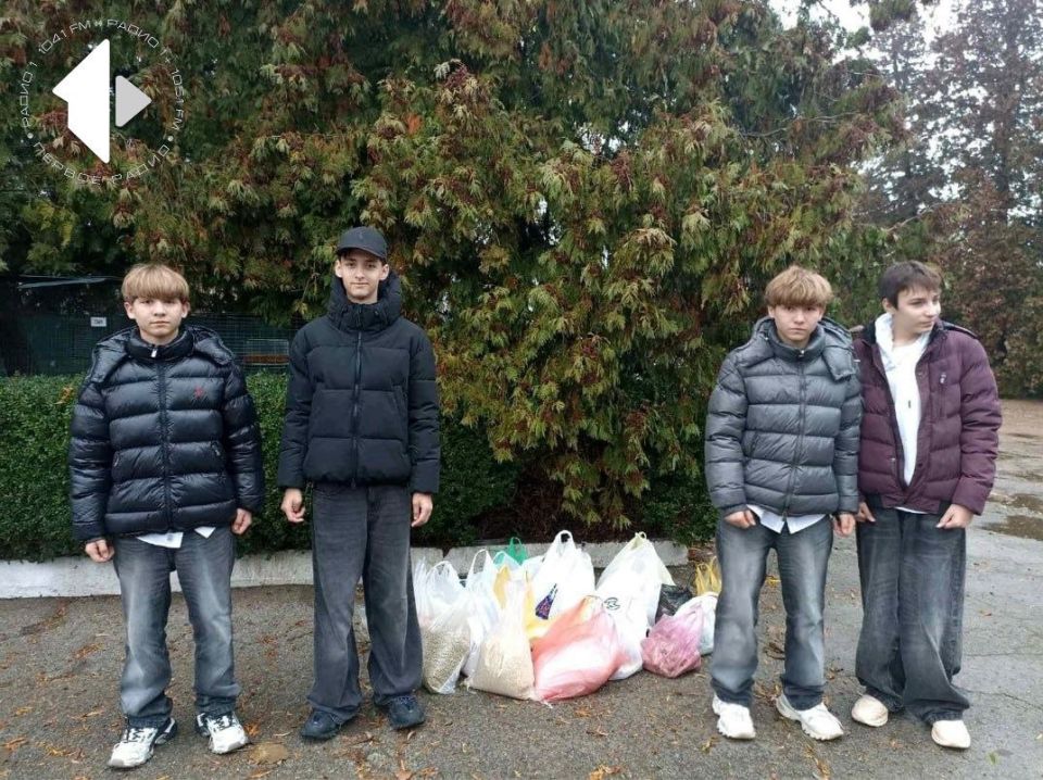 Дубоссарские школьники помогают зоопарку